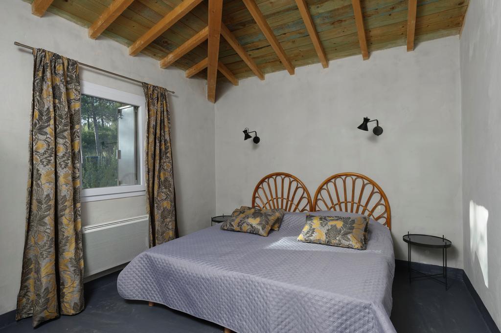 Les Lodges Du Pic Le Triadou 外观 照片