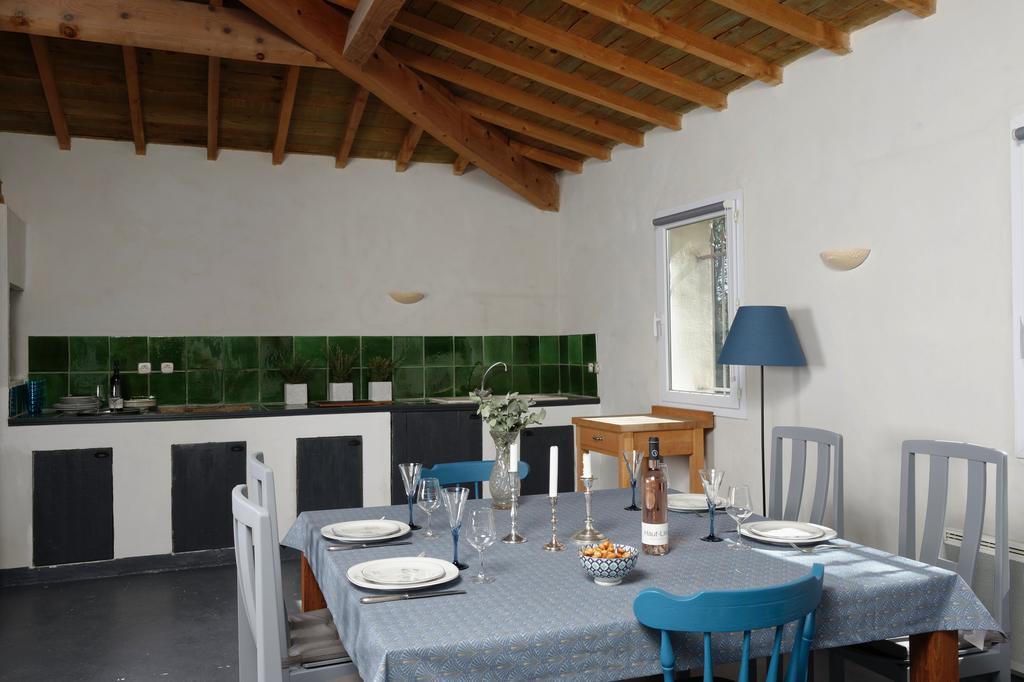 Les Lodges Du Pic Le Triadou 外观 照片