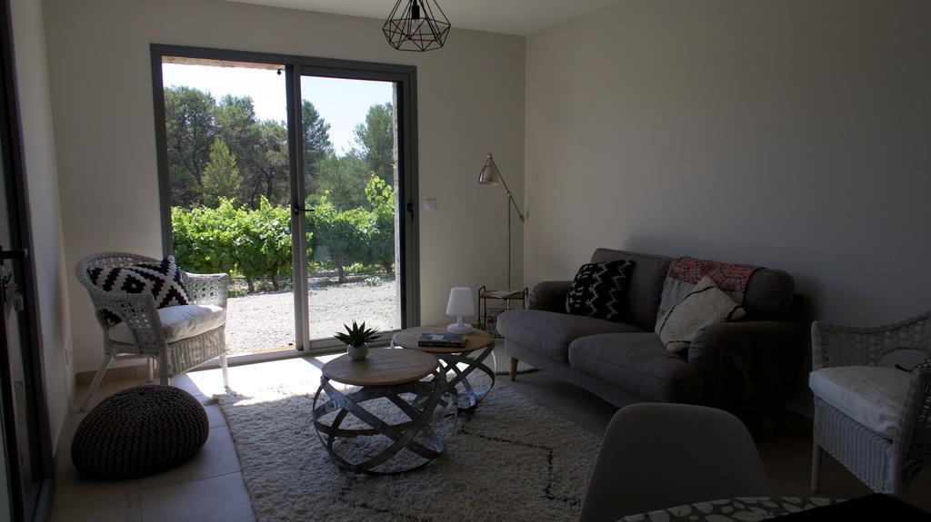 Les Lodges Du Pic Le Triadou 外观 照片
