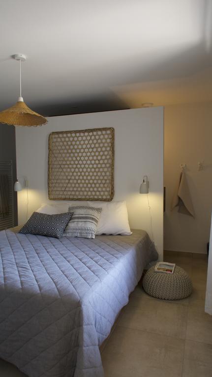 Les Lodges Du Pic Le Triadou 外观 照片