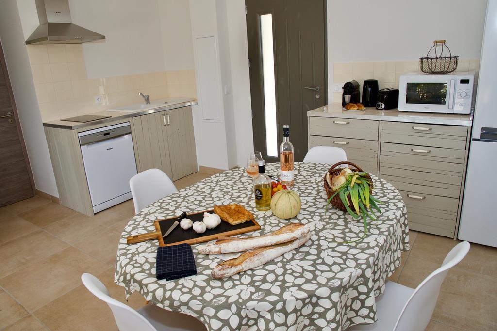 Les Lodges Du Pic Le Triadou 外观 照片